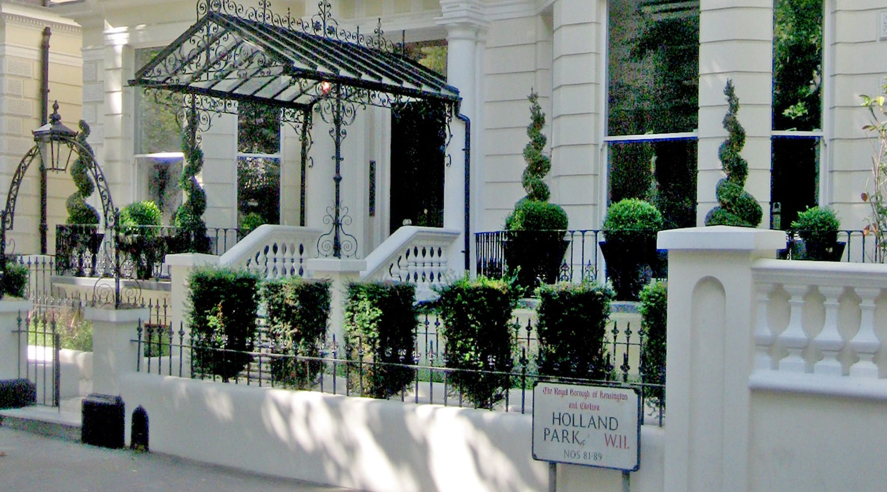 Halcyon Apartments, London W11